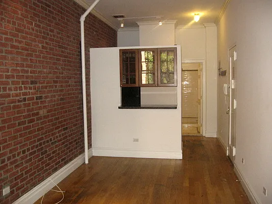 Rented by Urban Real Estate Property Group Inc | media 11