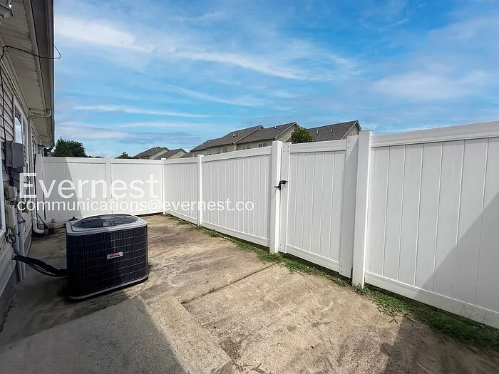 2006 Caladonia Way — Photo 27