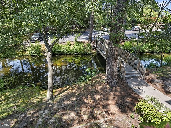 3rd image of 228 Canal Park Dr Unit G-106