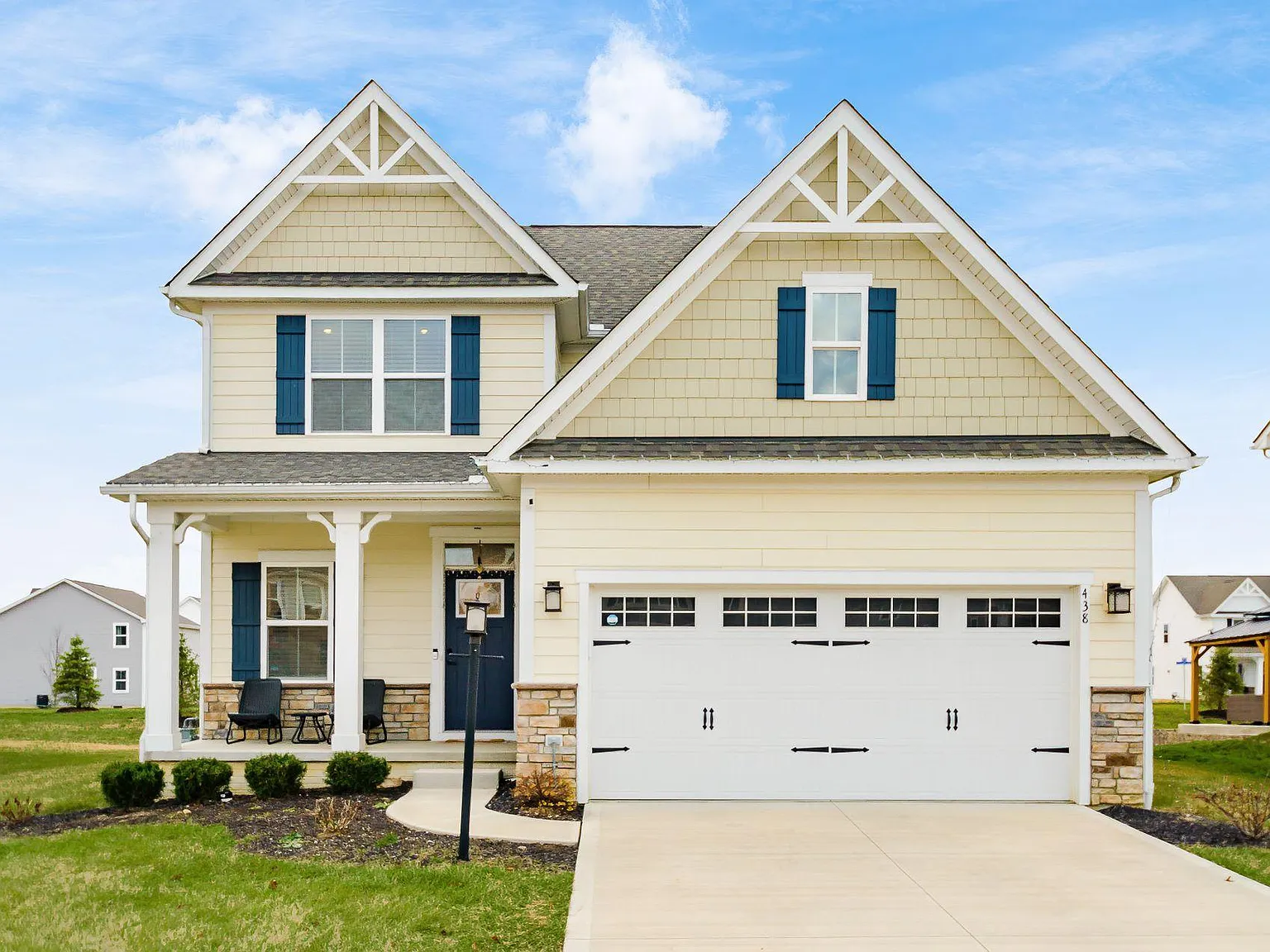 438 McNamara Loop — Photo 4