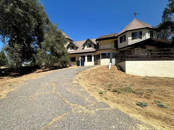 40570 Griffin Dr, Oakhurst, CA 93644
