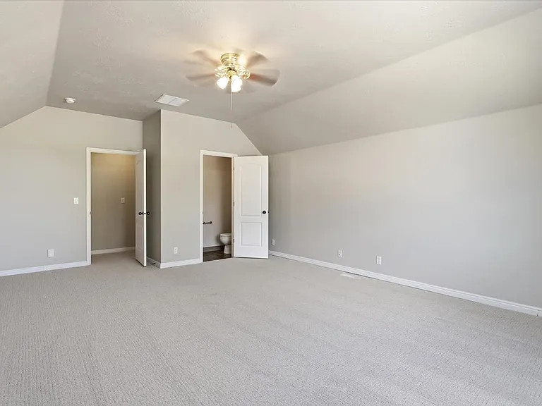 782 S Hydra Ave — Photo 23