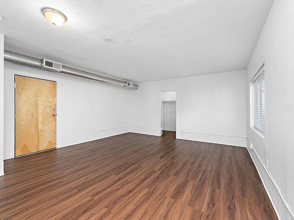 4th image of 629 E Armour Blvd APT 1D