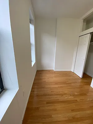 Rented by Peter R. Hungerford, LREB | media 6