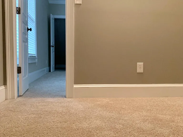Extra two storage rooms (play pads for kids)
