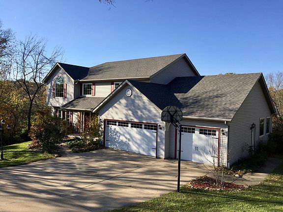 2nd image of 1007 Hickory Creek Ct