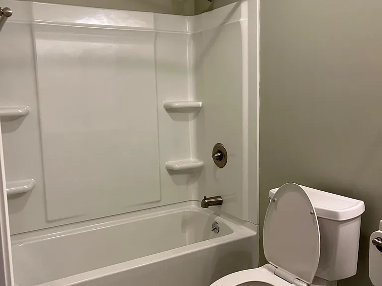 130 Adams St #1 — Photo 14