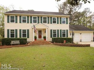 102 Surrey Pl, Perry, GA 31069