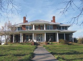201 E Butler Ave, Saluda, SC 29138