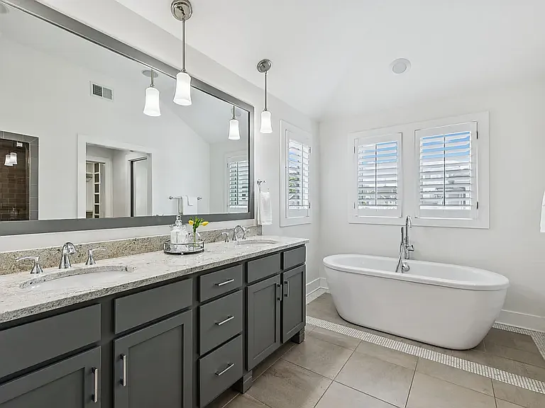 2302 Sunset Pl — Photo 24