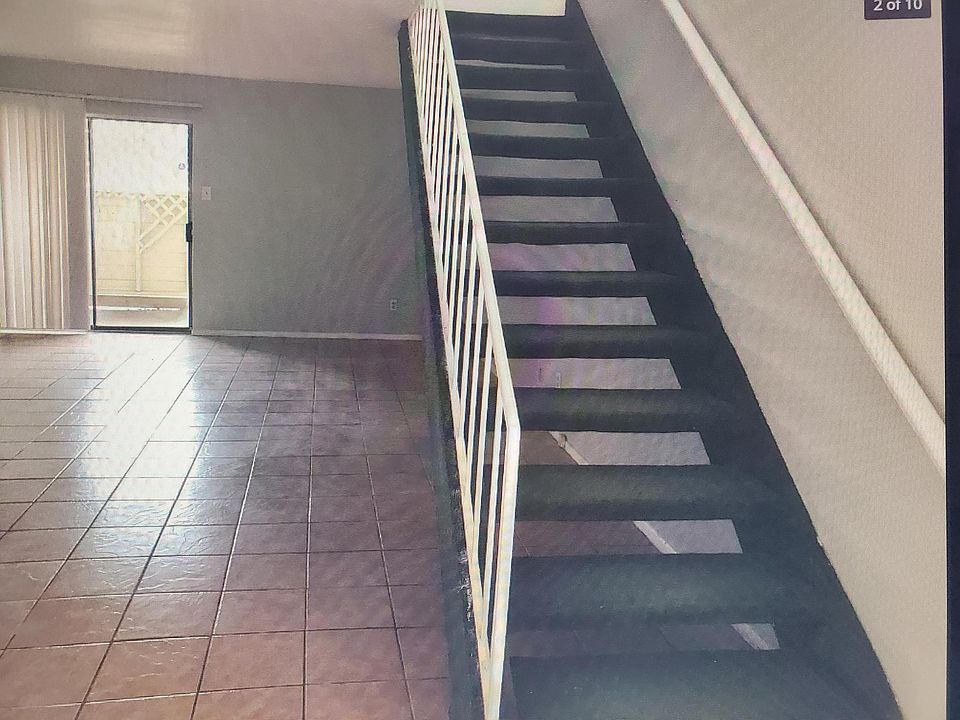 1st image of 2318 Capitan Dr APT B