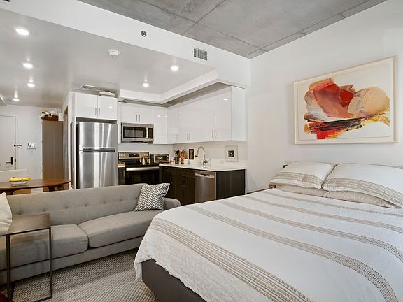 4th image of 264 Pacific St #2B