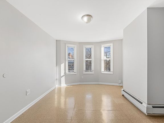 2nd image of 2275 Kennedy Blvd #2