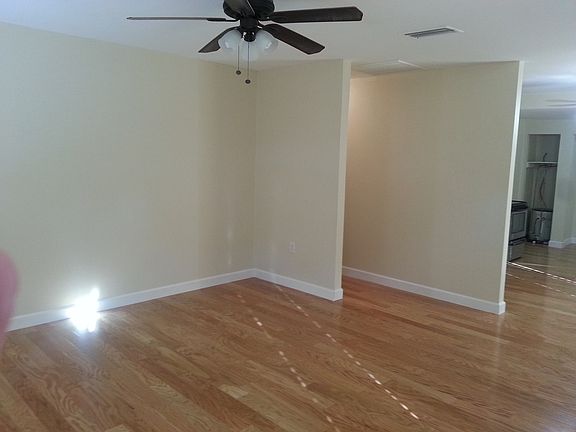 4th image of 4111 W Carmen St