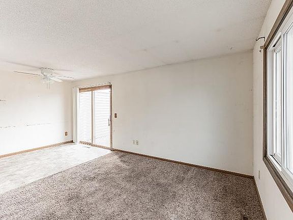 4th image of 6115 64th Ave N