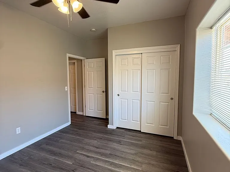 Yellow Meadow Ct 548 — Photo 18