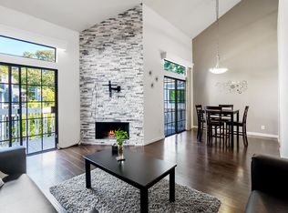 20032 Bayfront Ln UNIT 203, Huntington Beach, CA 92646