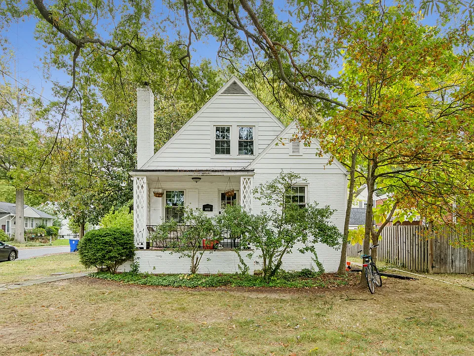 7003 Dartmouth Ave