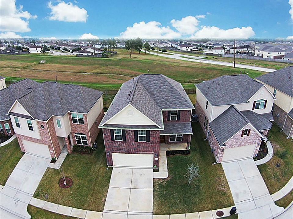 1st image of 19314 English Pine Ct