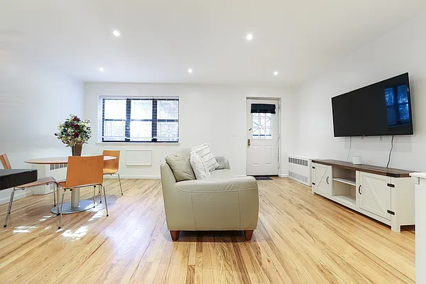 Rented by Brick&Mortar | media 19