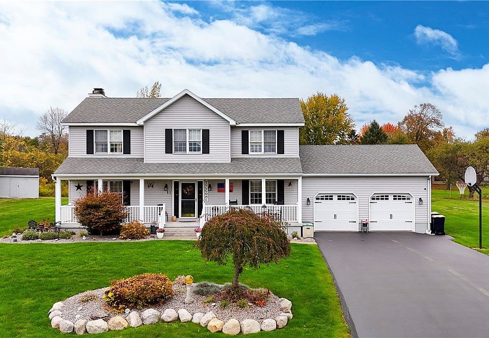 1st image of 15 Jonathan Ct