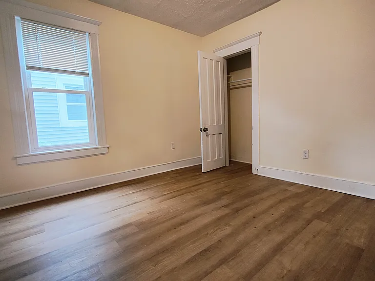 77 Clifford St #1 — Photo 11