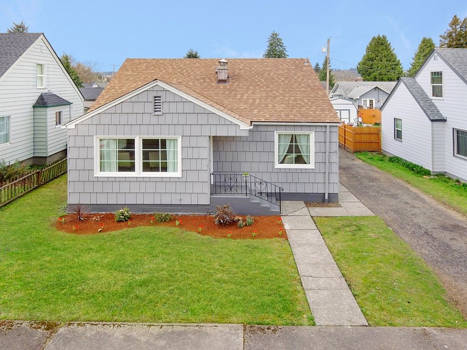 1st image of 317 I St SE