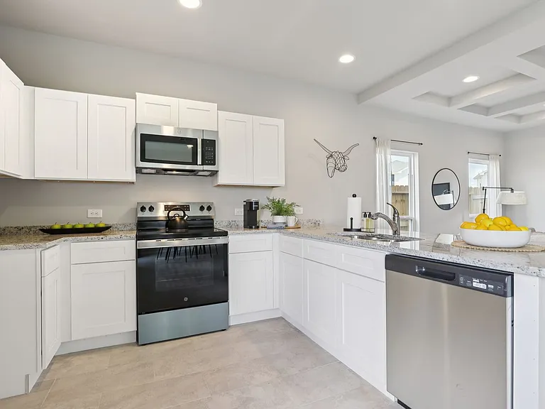 8607 Valentina Way — Photo 11