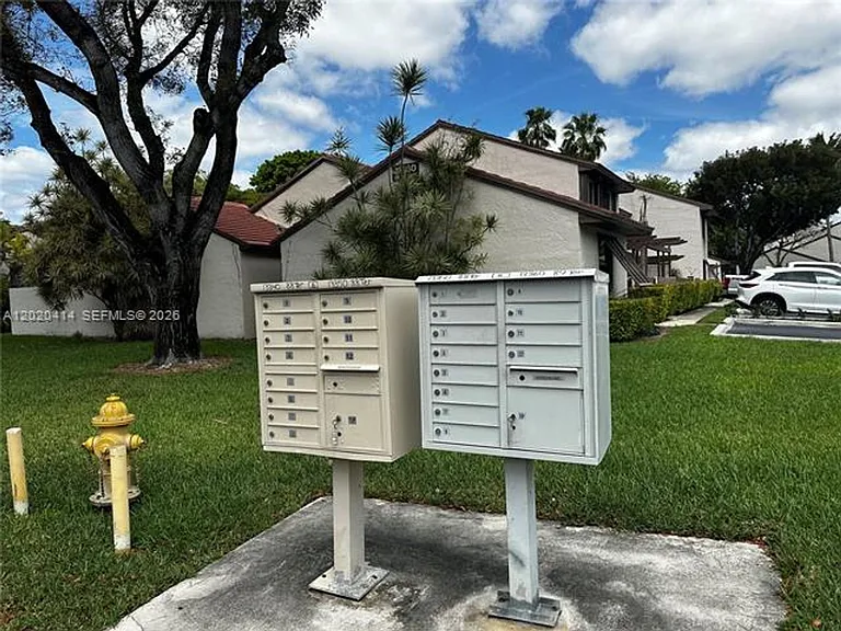 13350 SW 88th Ter #F — Photo 20