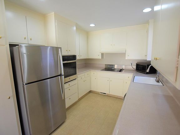 5th image of 1126 Pine St #A