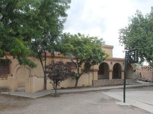 1923 De Baca Cir SW, Albuquerque, NM 87105