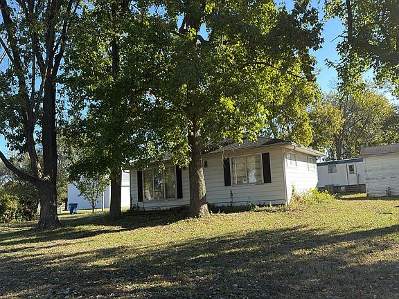 2nd image of 314 W Pine St