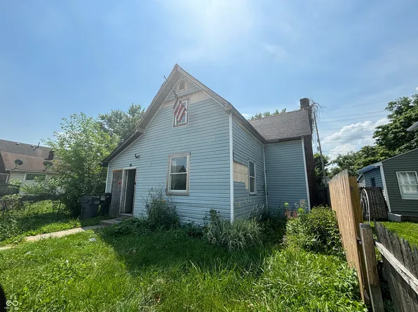 2221 E Lynn St, Anderson, IN 46016