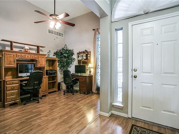 5th image of 4519 Queenswood Dr