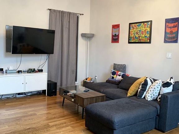 3rd image of 372 Kosciuszko St #411