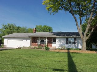 15265 Lake St, Middlefield, OH 44062