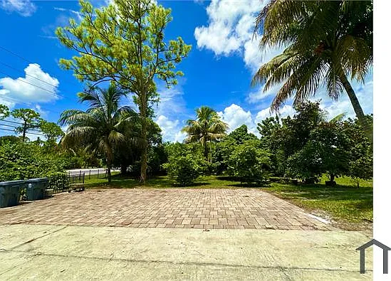 16317 Okeechobee Blvd — Photo 35