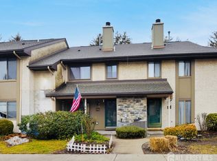 156 Hampshire Dr, Plainsboro, NJ