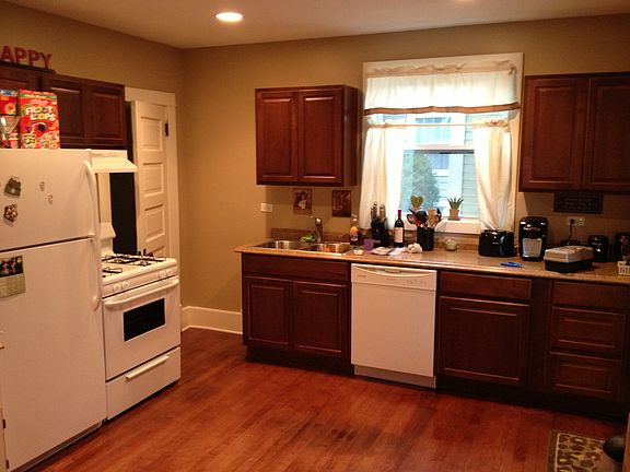 4th image of 163 N Worth Ave