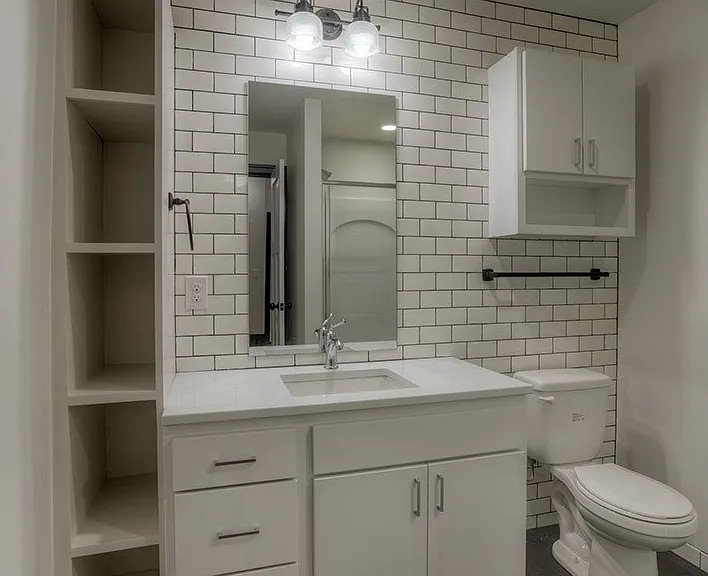 Colonial Hotel Apartments — Photo 16