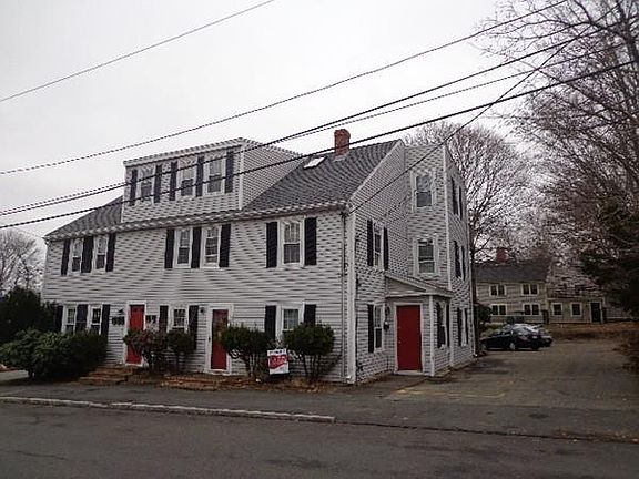 3rd image of 9 Kent St APT D