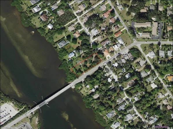 2050 Manasota Beach Rd, Englewood, FL 34223