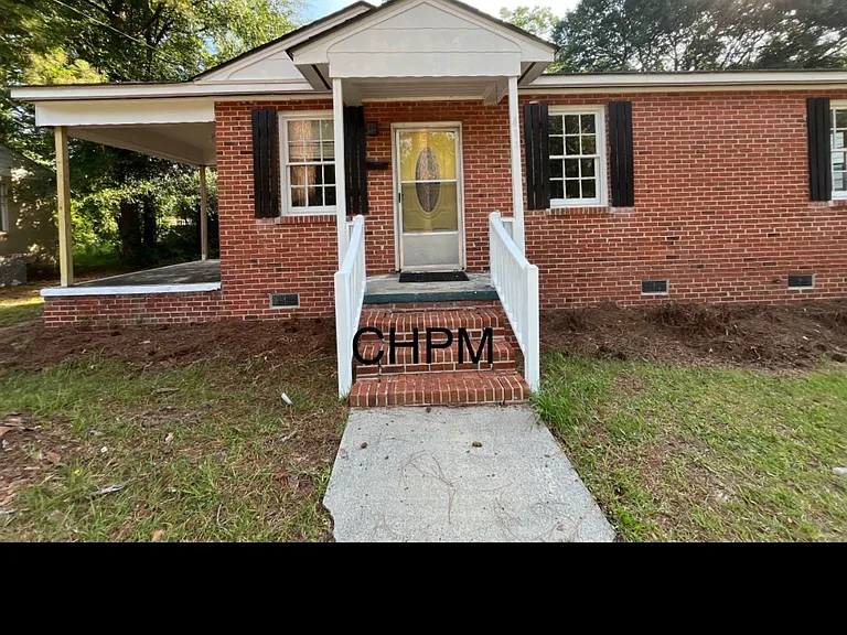 414 W Baptist St — Photo 1