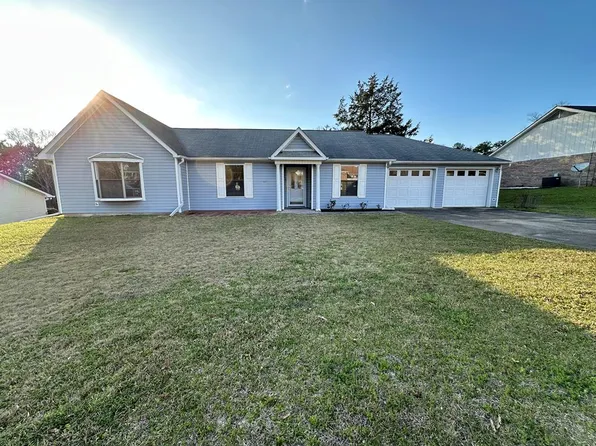 209 Grandview Dr, Ozark, AL 36360