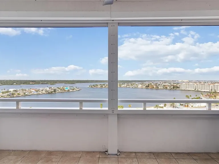 17920 Gulf Blvd #1401 — Photo 44