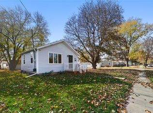 2735 Chicago Ave, Des Moines, IA 50317