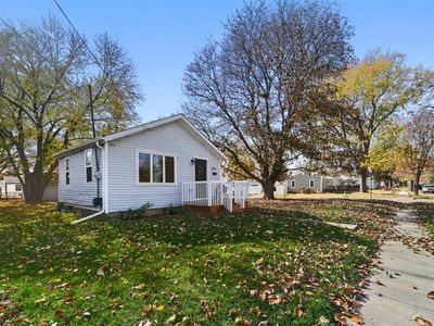2735 Chicago Ave, Des Moines, IA, 50317