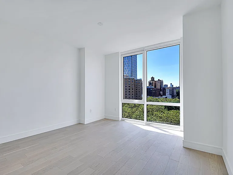1399 Park Ave #7B — Photo 8