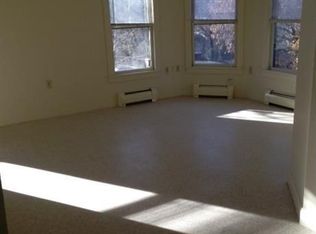 34 New South St #B, Northampton, MA 01060