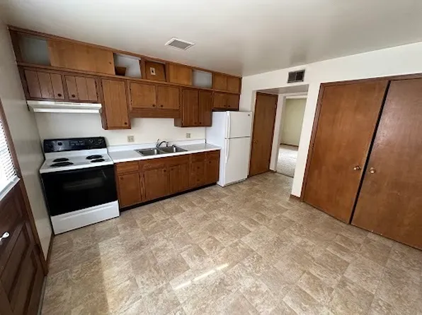 127 Mathews Dr | 180-198 1st St, 127 Mathews Dr, Gilbert, IA 50105